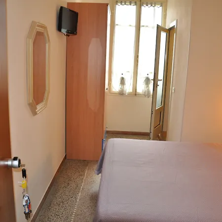 Hotel Verdesolemare 3*