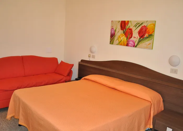 Verdesolemare マリーナ・ディ・ピエトラサンタ