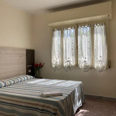 Hotel Verdesolemare 3*