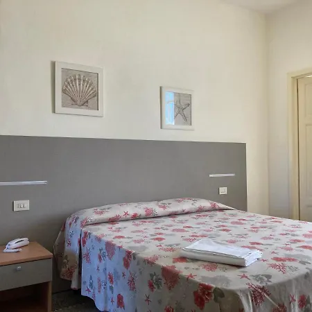 Hotel Verdesolemare