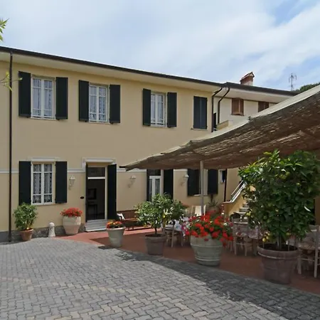 Verdesolemare 3* Marina di Pietrasanta