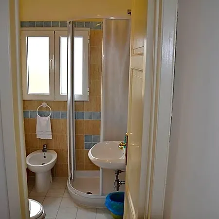 Verdesolemare 3* مارينا دي بييتراسانْت